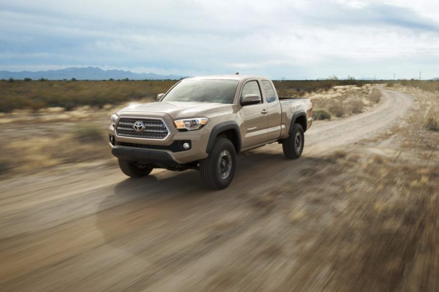Toyota Tells Us Exactly How Many Manual Transmissions it Sells, Including the Tacoma